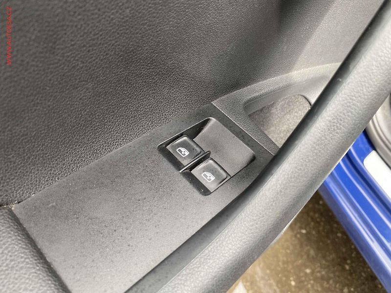 Škoda Octavia (2016) 1.6 TDi, ČR, Ambition, +kola - fotka 13 z 17