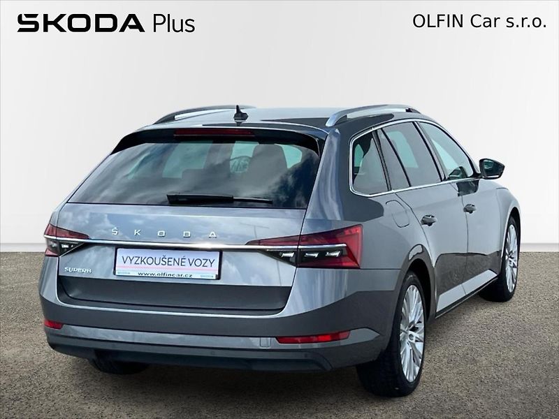 Škoda Superb 2,0 TDi 110kW 7DSG STYLE PLUS - fotka 2 z 28