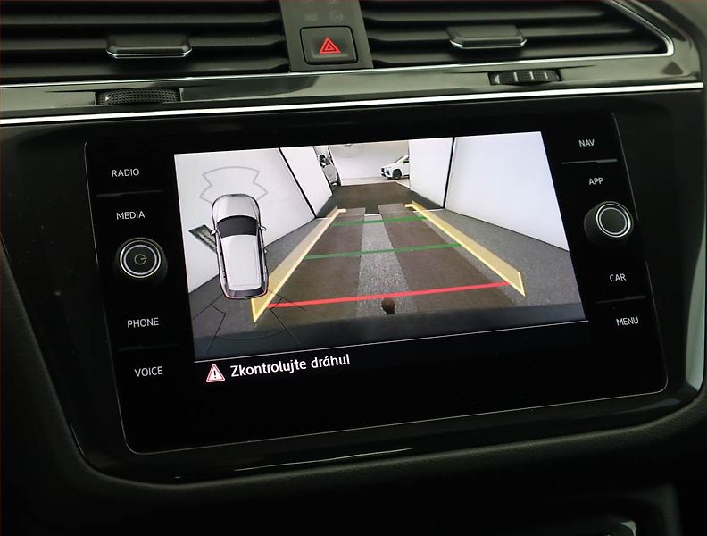Volkswagen Tiguan Allspace (2019) R-Line 2.0 TSI - fotka 15 z 27