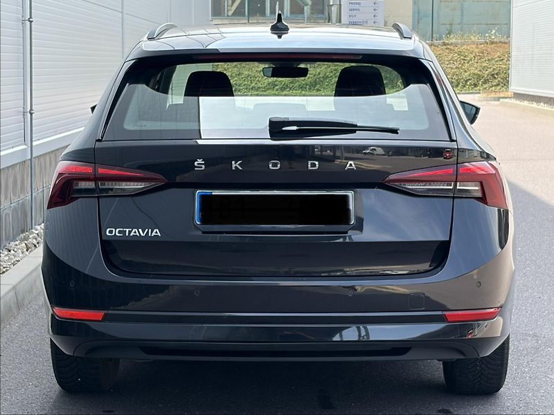 Škoda Octavia (2021) 2.0TDi/NAVI/ACC/VIRTUAL/ - fotka 4 z 22