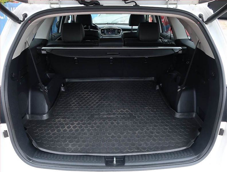 Kia Sorento (2018) GT Line 2.2 CRDi - fotka 14 z 30