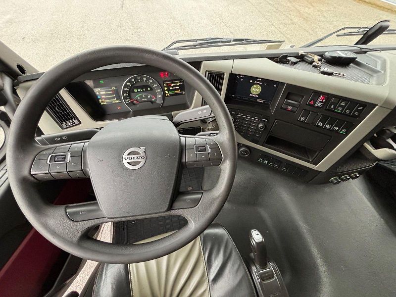 Volvo FM 500 6x2 Carrier Čelo - fotka 10 z 15