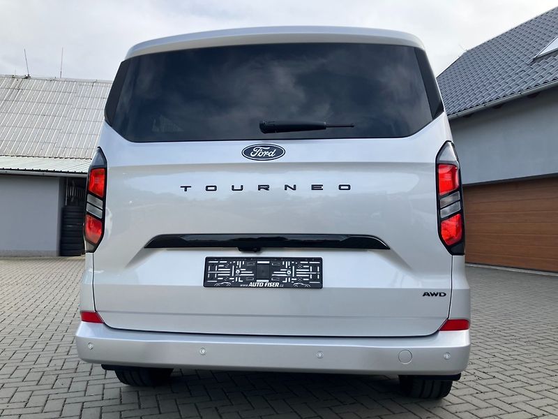 Ford Tourneo Custom (2024) TITANIUM LONG 8-AT AWD - fotka 8 z 24
