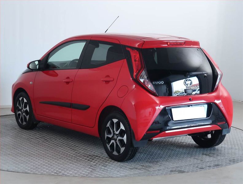 Toyota Aygo (2021) 1.0 VVT-i - fotka 4 z 19