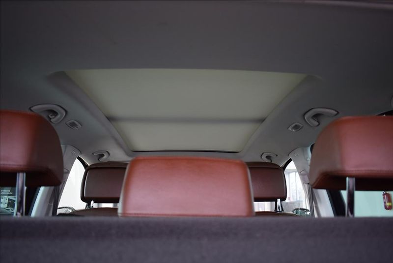 Volkswagen Tiguan 1,4 TSi, 1.maj,navi,kůže,pano, - fotka 13 z 32