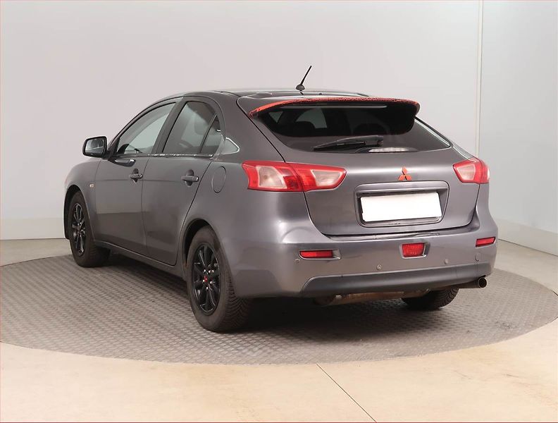 Mitsubishi Lancer (2010) 1.6 MIVEC, po STK - fotka 4 z 15