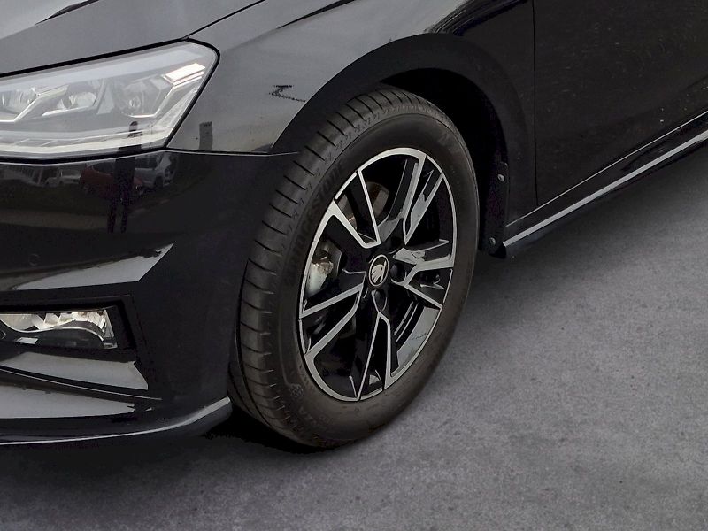 Škoda Fabia (2025) Monte Carlo 1.0TSi 85kW 6°manu - fotka 29 z 29