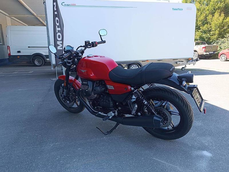 Moto Guzzi V 7 Stone Ten (2026) V7 850 Sport E5+ Rosso Monza - fotka 5 z 9