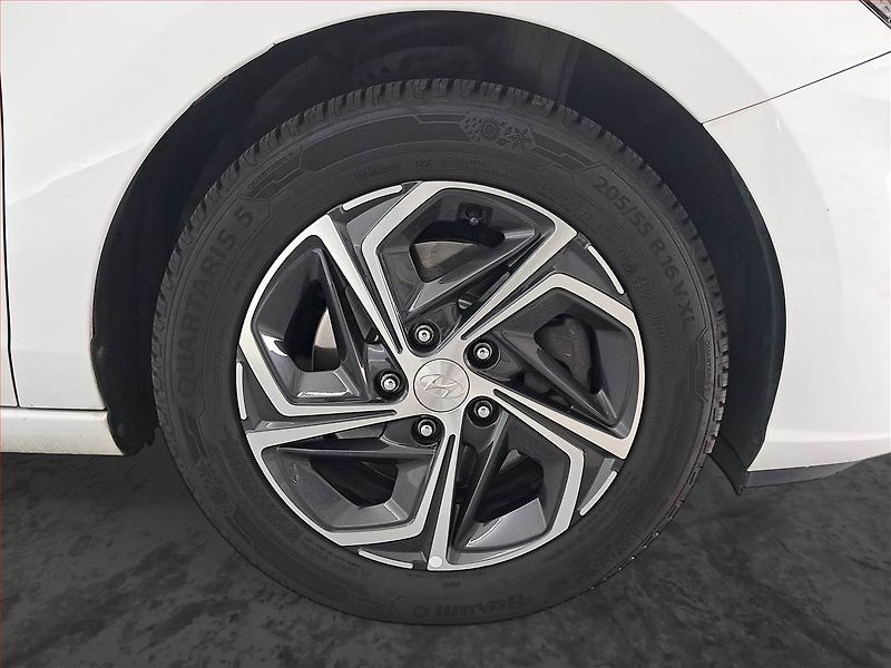 Hyundai i30 (2021) 1.0 T-GDI, Serv.kniha, Navi - fotka 15 z 19
