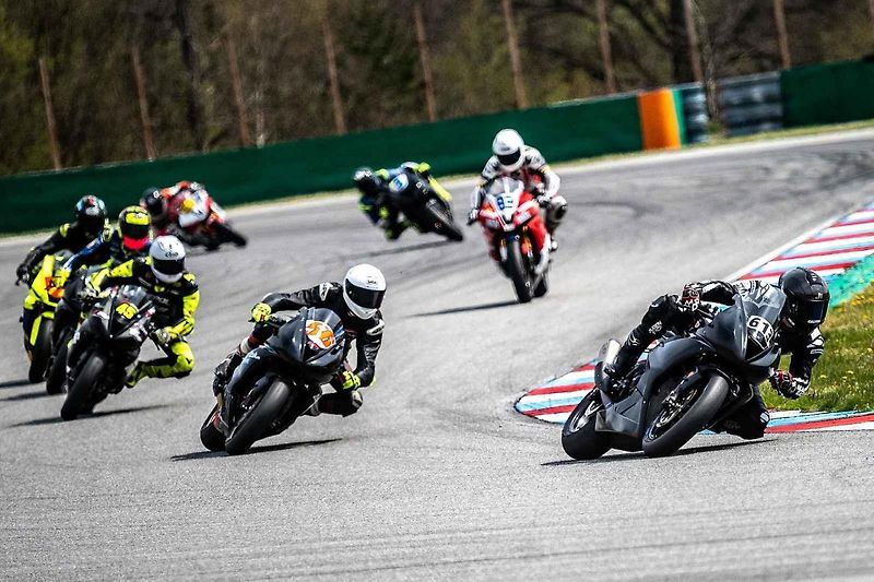 Závod mistrovství světa Superbike v Mostě.
