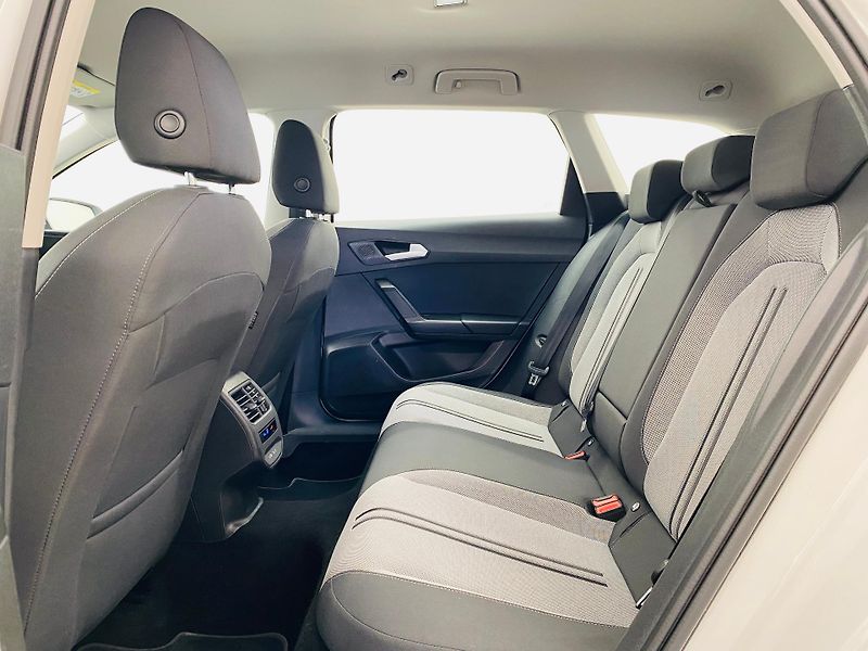 Seat Leon 2,0   2.0TDI 110Kw DSG STYLE - fotka 6 z 25