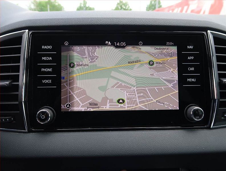 Škoda Karoq (2023) Ambition 2.0 TDI - fotka 18 z 24
