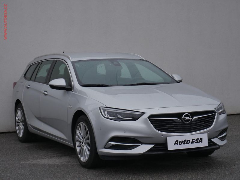 Opel Insignia (2018) 2.0CDTi 4x4, 1.maj,ČR - fotka 1 z 22
