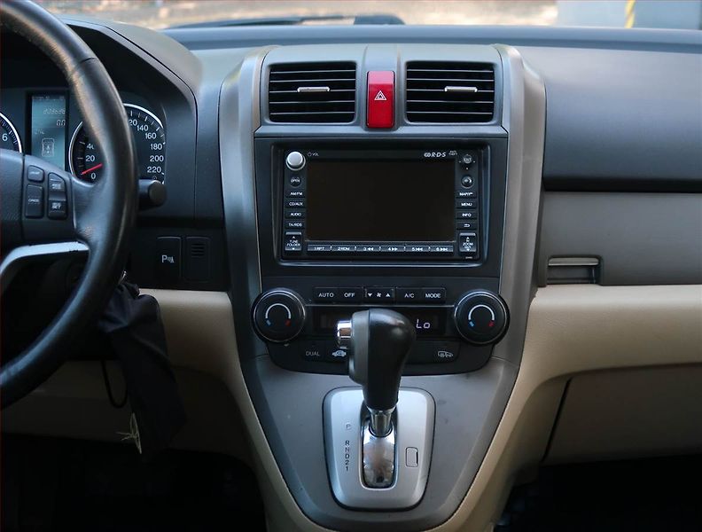 Honda CR-V (2007) Executive 2.0 i, 4X4, Automat - fotka 12 z 18