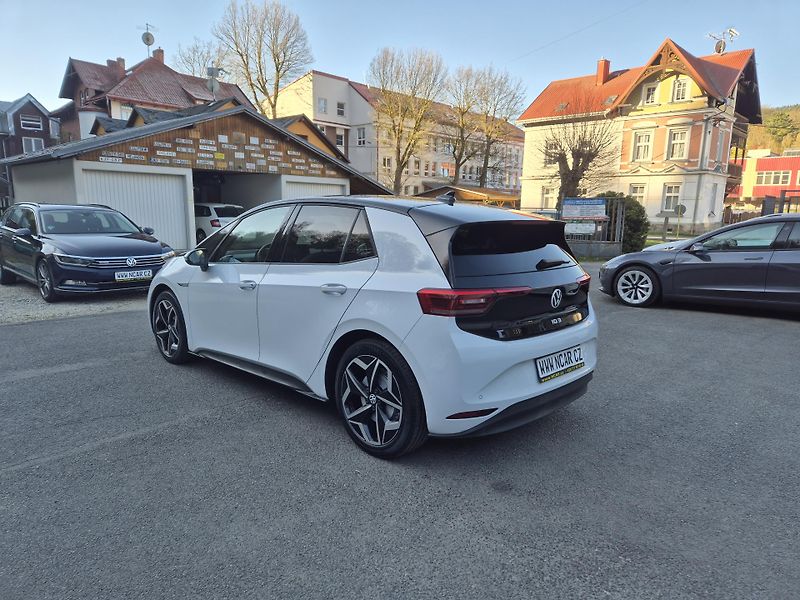 Volkswagen ID.3 110kw, PURE, SOH 91,4% - fotka 4 z 45