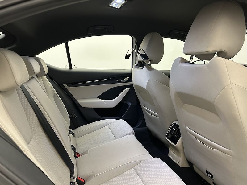 Škoda Octavia 1.0 TSI Style - fotka 23 z 30