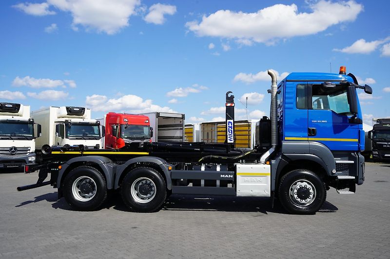MAN TGS (2019) 33.360  / 6 X 6  / E 6 / HAKOW - fotka 28 z 67