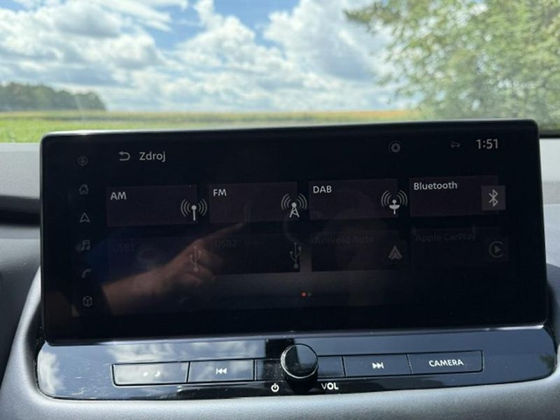 Nissan Qashqai 1.3 DIG-T 116kw Automat - fotka 38 z 43