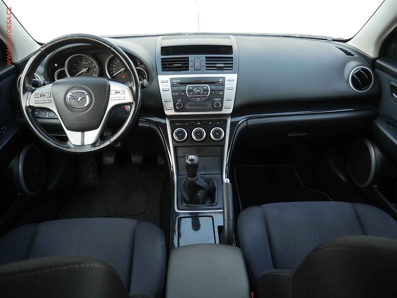 Mazda 6 (2009) 2.0 i, Xenon, AC - fotka 8 z 15