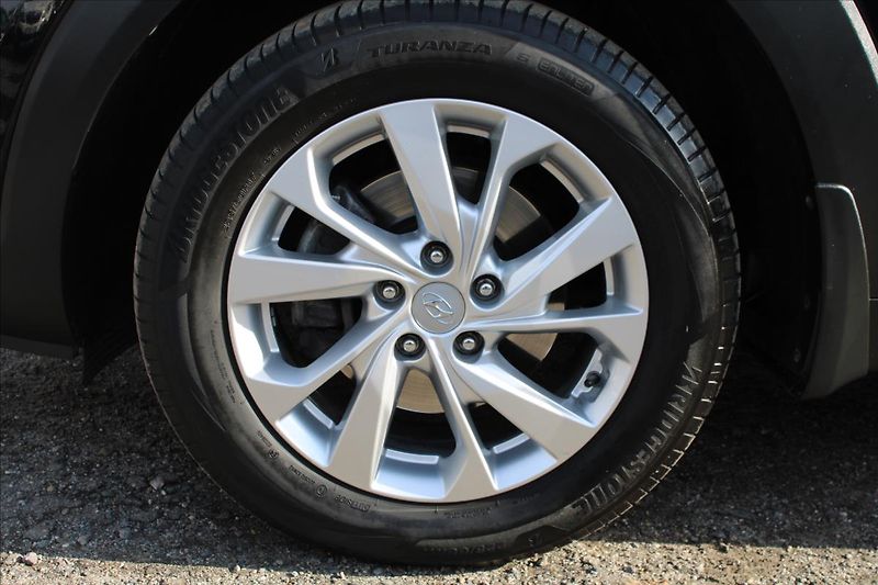 Hyundai Tucson 1,6 CRDi  A/T,4x4,ADVENTURE - fotka 32 z 38