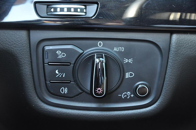 Audi A8 3.0TDi 193kW 4x4 - fotka 19 z 22