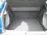 Peugeot 2008 ALLURE 1,2 AT8 adaptivní temp. - náhled 13