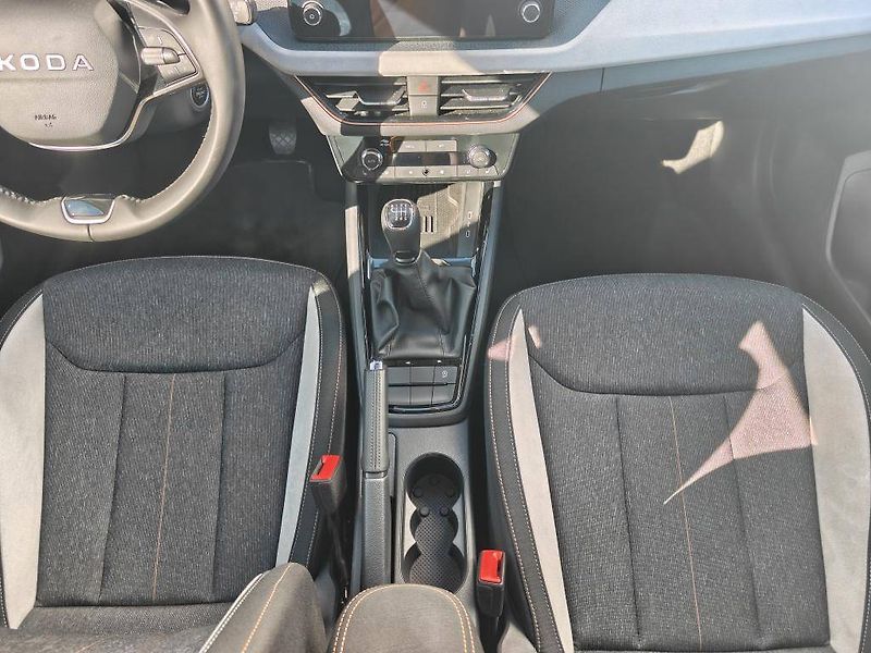 Škoda Scala Top Selection 6MP 1,0TSI - fotka 9 z 22