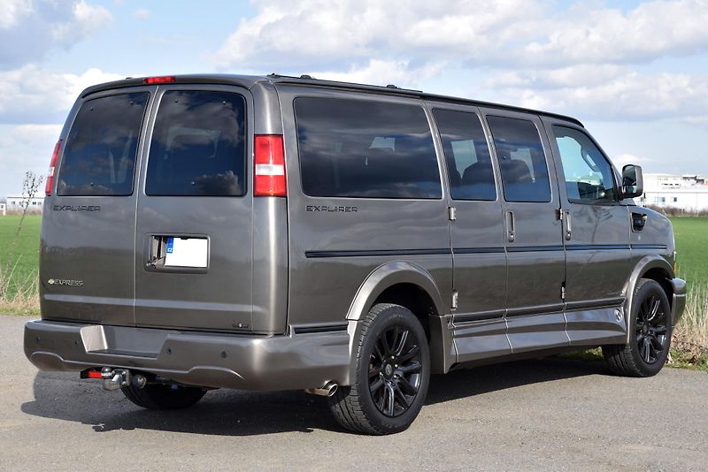 Chevrolet Express EXPLORER LIMITED SE 6.6 V8,DPH - fotka 3 z 55