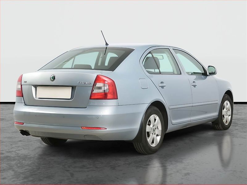 Škoda Octavia (2010) 2.0 TDI, nová STK, slušný stav - fotka 5 z 15