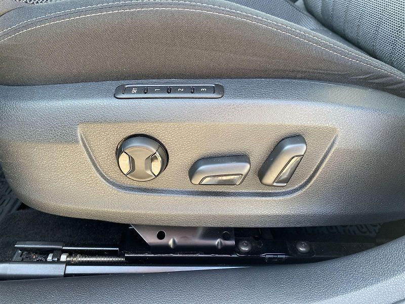 Škoda Superb (2023) Combi 2.0 TDI DSG Style - fotka 27 z 35