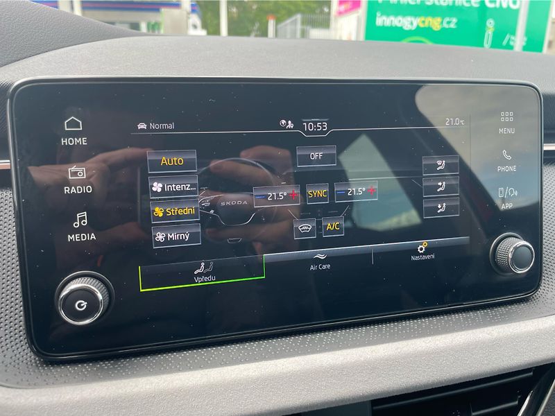 Škoda Scala 1.0 TSi DSG 7st. TOP SELECTION - fotka 19 z 28