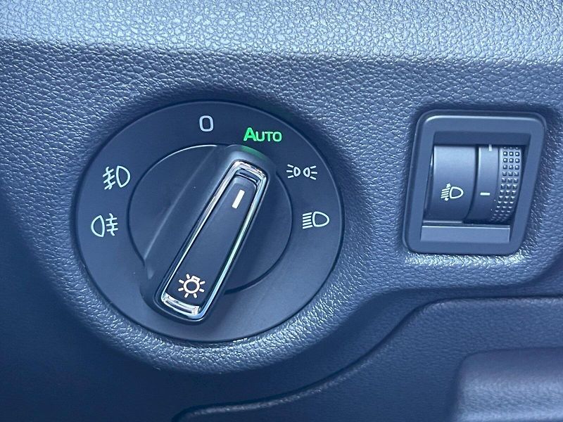 Škoda Scala (2024) 1.5 TSI 110kW DSG Drive Select - fotka 7 z 32
