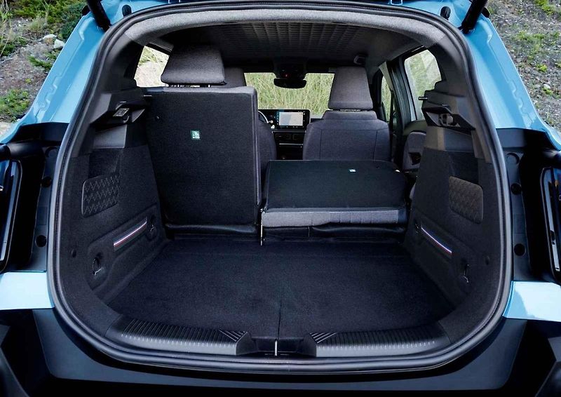 Renault 4 E-Tech je výborně jezdící praktický vůz s dobrým poměrem cena/výkon.