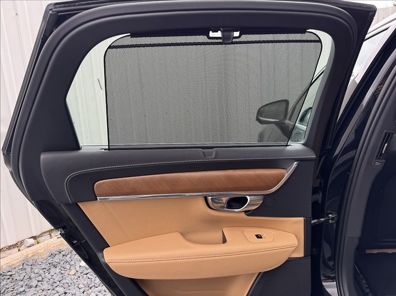 Volvo S90 2,0 D5 AWD INSCRIPTION DPH ČR - fotka 21 z 50