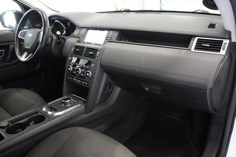 Land Rover Discovery Sport 2.0D 110kW,TAŽNÉ,140 000KM! - fotka 24 z 26