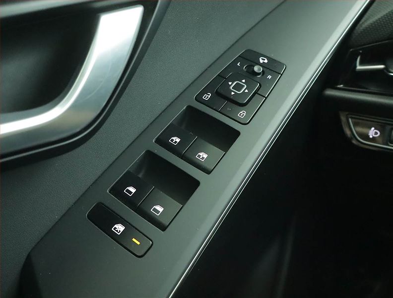 Kia Niro (2023) EV, SoH 100% - fotka 15 z 18