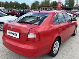 Škoda Octavia (2011) 2.0TDI, ČR, autoAC - náhled 3