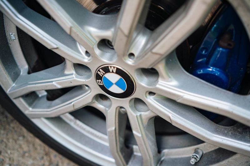 BMW Řada 2 (2019) M240i xDrive - fotka 13 z 36