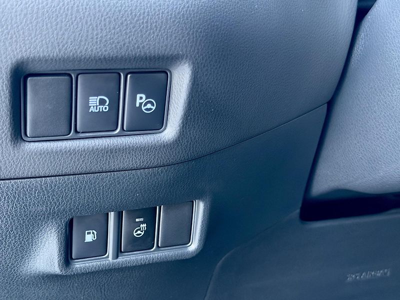 Toyota C-HR 2.0 Hybrid GR Sport e-CVT - fotka 16 z 31