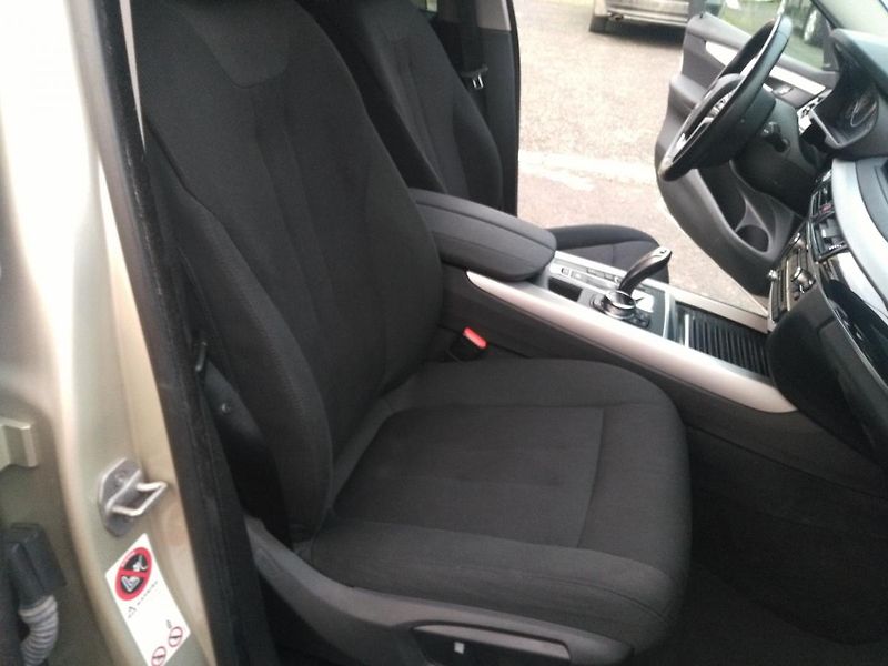 BMW X5 3,0d xDrive - fotka 29 z 36