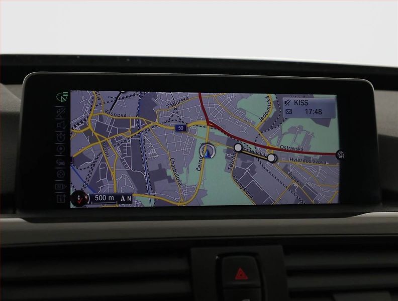 BMW Řada 3 (2015) Luxury Line 320i xDrive GT - fotka 15 z 20