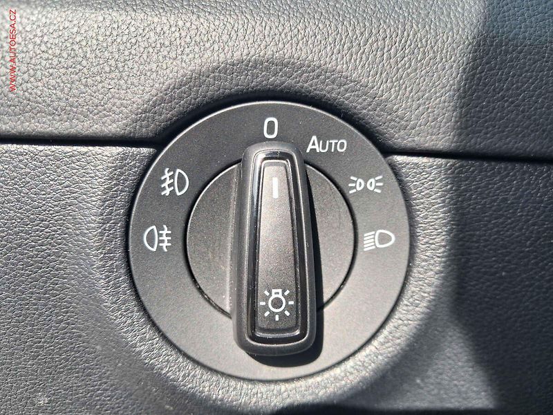 Škoda Octavia (2018) 1.6 TDi, Style, DSG, LED, TZ - fotka 16 z 19