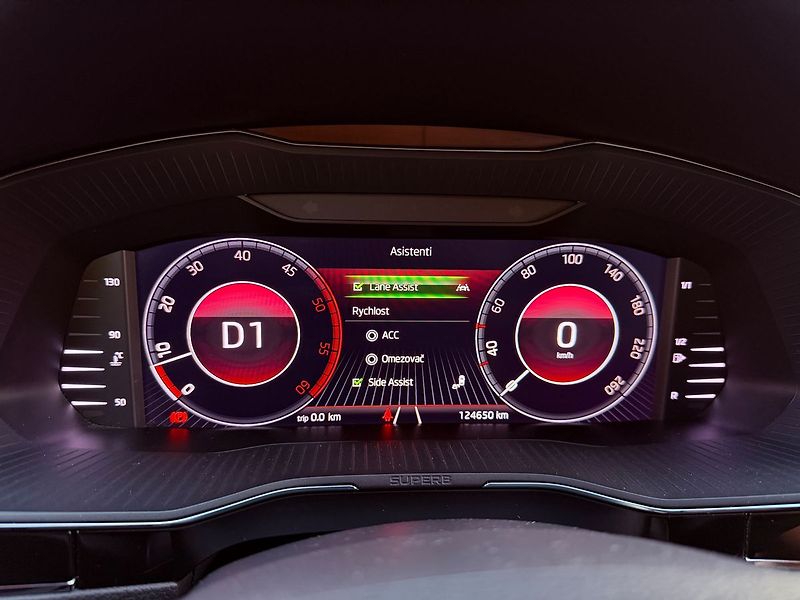 Škoda Superb 2.0 TDi DSG 4x4 L&K, ČR - fotka 24 z 40