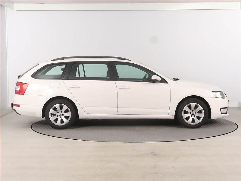 Škoda Octavia (2015) 1.6 TDI 4x4, 4X4 - fotka 6 z 15