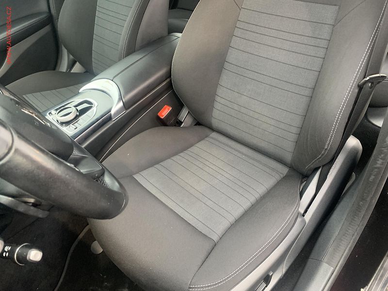 Mercedes-Benz Třídy C (2016) 2.2 CDi C 220d, ČR, AT, navi - fotka 9 z 17