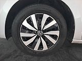 Volkswagen Touran (2023) 1.5 TSI - náhled 15