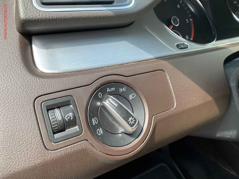 Volkswagen Passat (2012) 2.0 TDi 4x4, Highline, DSG - fotka 15 z 19