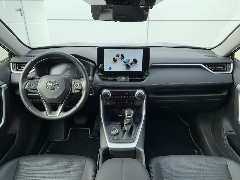 Toyota RAV4 EXECUTIVE SKYVIEW 2.5 HEV 4WD - fotka 2 z 37