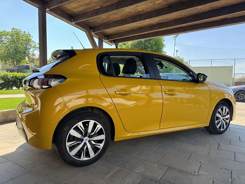 Peugeot 208 1.2i 74kW v záruce do 2031  - fotka 8 z 27