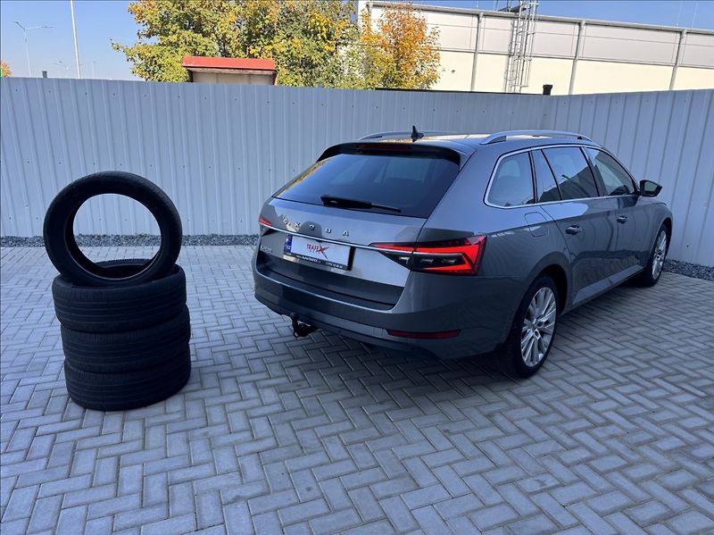 Škoda Superb 2,0 TDI DSG STYLE 1.maj. ČR - fotka 48 z 50